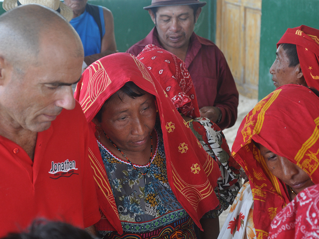 Aid mission in San Blas