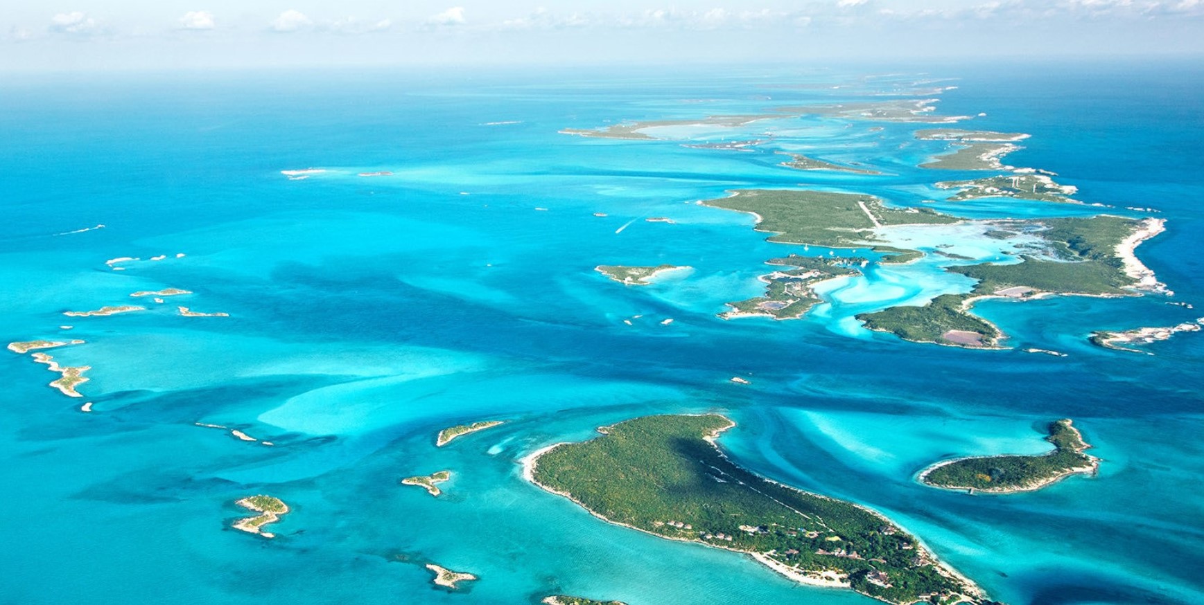 Prächtige Wasserfarben in den Bahamas